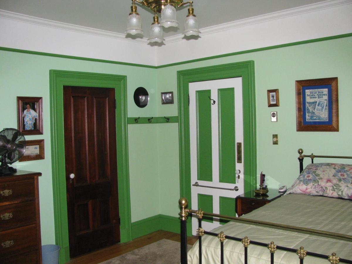Gower Manor Historic Bed & Breakfast เซนต์จอห์น ภายนอก รูปภาพ