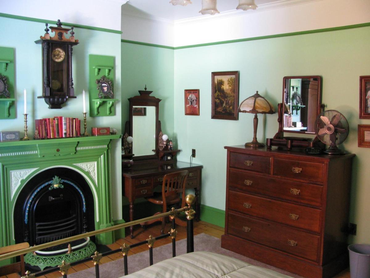 Gower Manor Historic Bed & Breakfast เซนต์จอห์น ภายนอก รูปภาพ