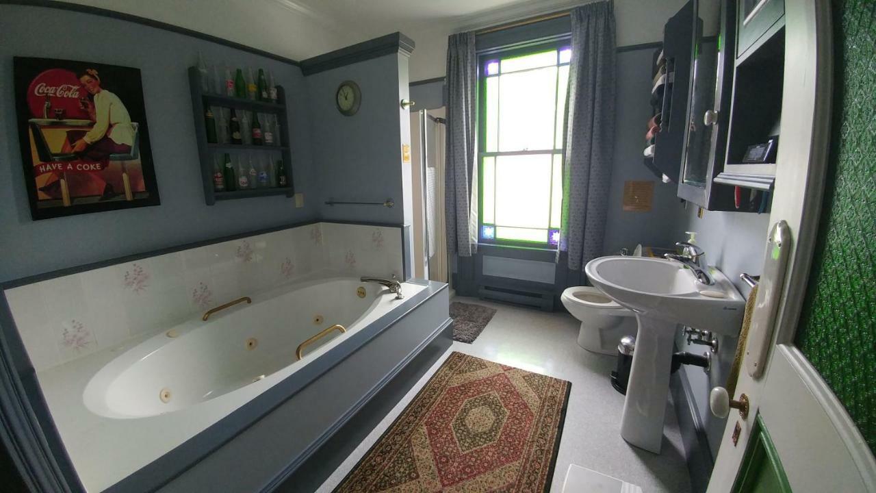 Gower Manor Historic Bed & Breakfast เซนต์จอห์น ภายนอก รูปภาพ